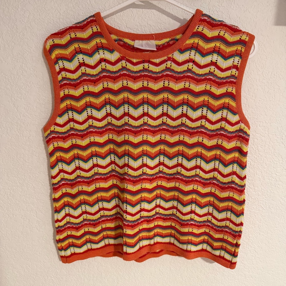 Colorful Zigzag Sleeveless Top